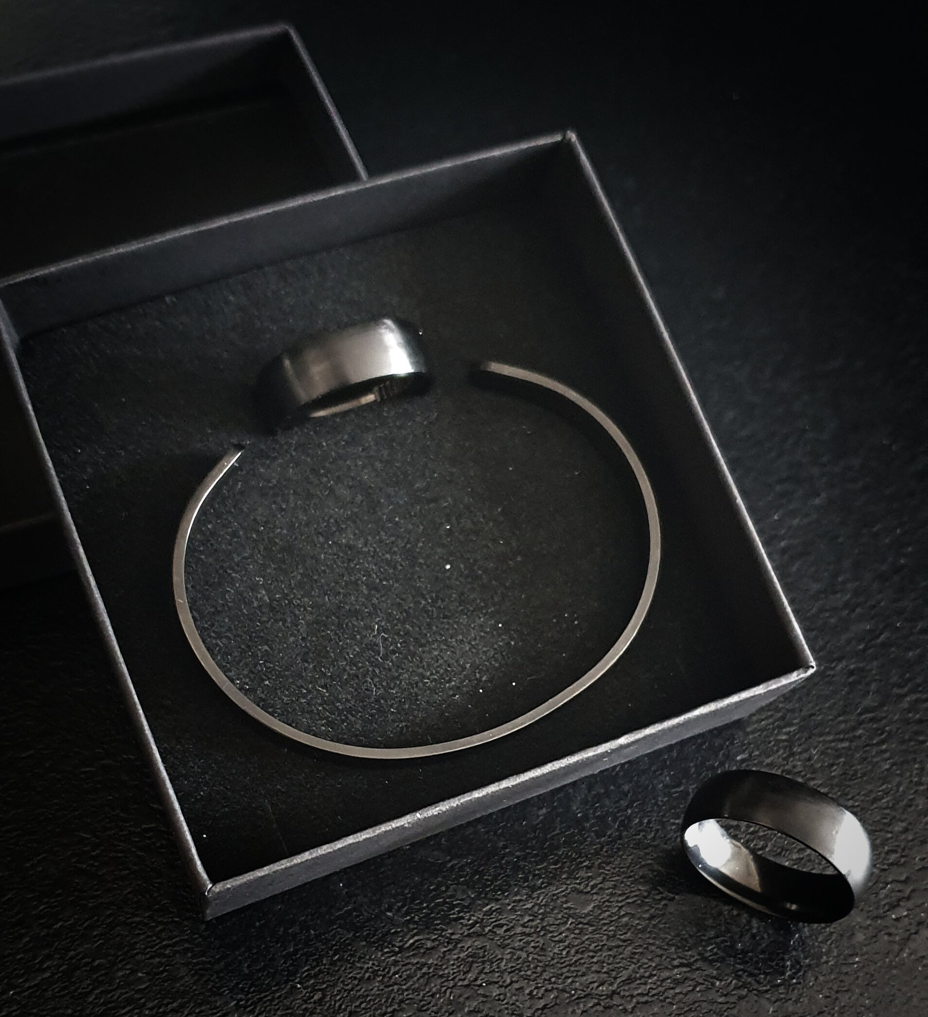 2er Set-Titan Ring mit Armreif